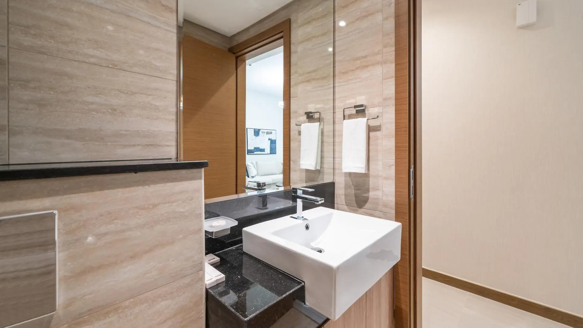 Appartamento Modern 2Br Missoni Design Canal-Side Elegance Dubai