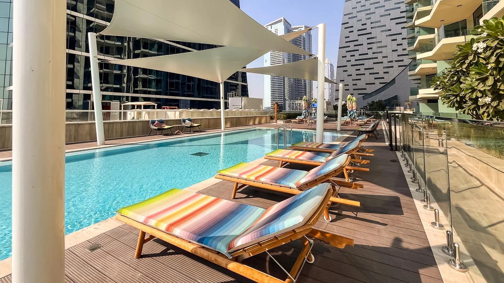 Appartamento Modern 2Br Missoni Design Canal-Side Elegance Dubai