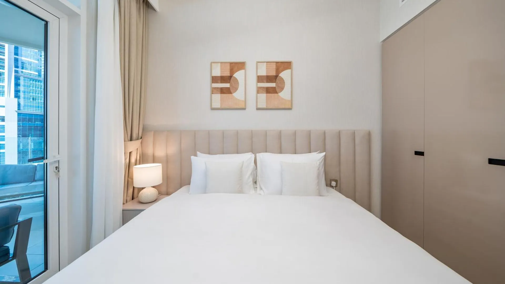 Modern 2Br Missoni Design Canal-Side Elegance Dubai 0*,  United Arab Emirates