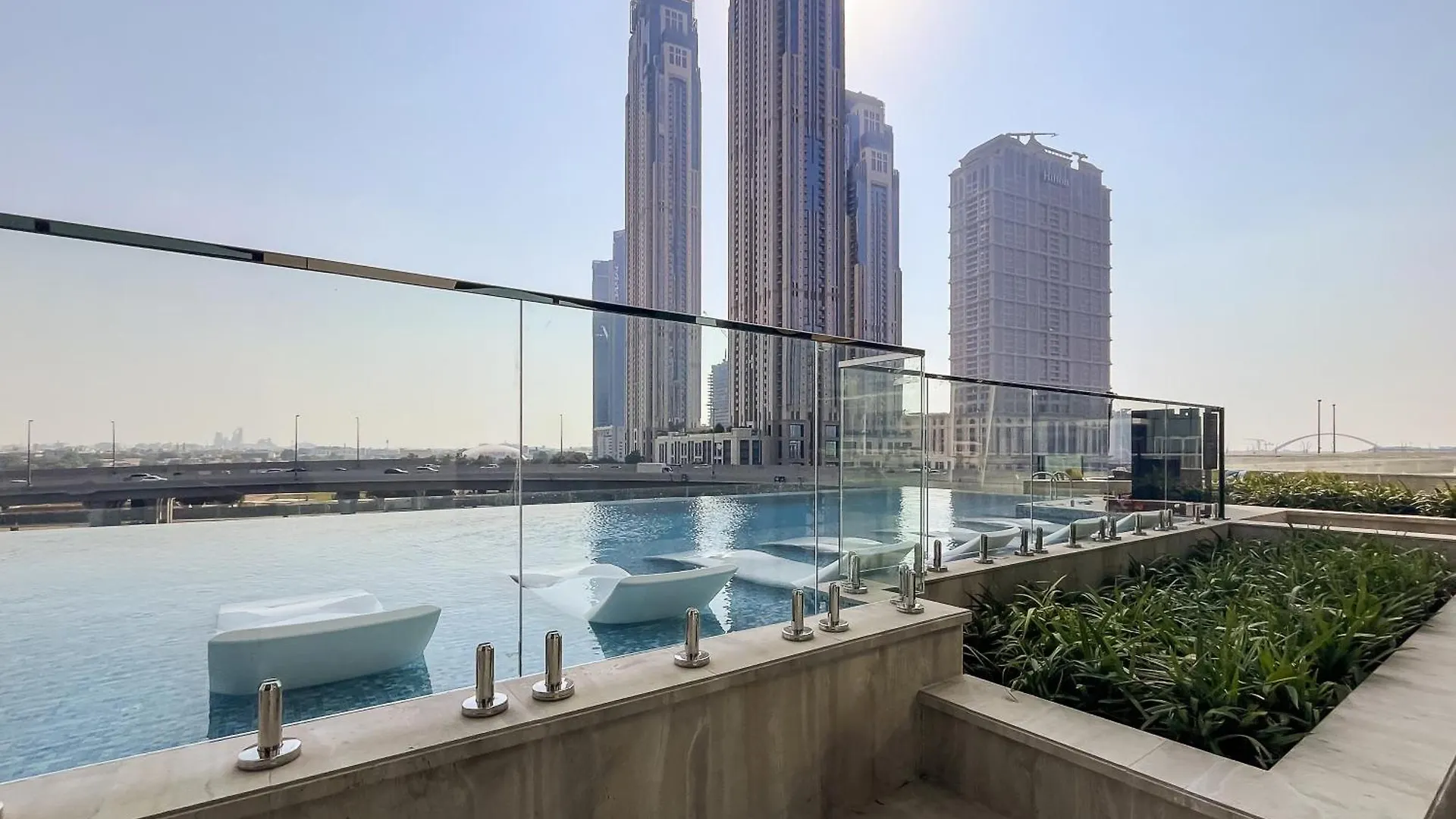 Modern 2Br Missoni Design Canal-Side Elegance Dubai
