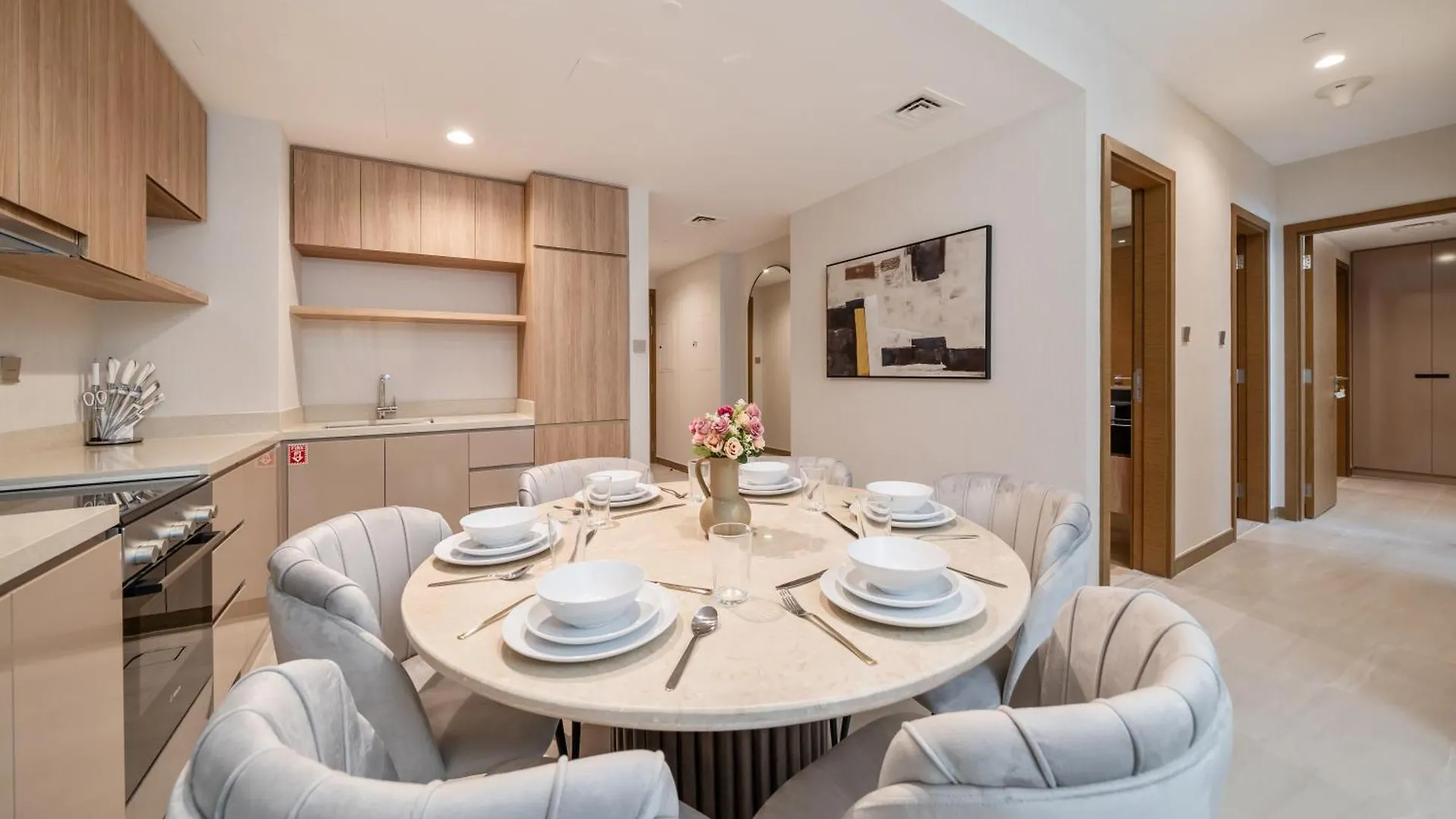 Modern 2Br Missoni Design Canal-Side Elegance Dubai